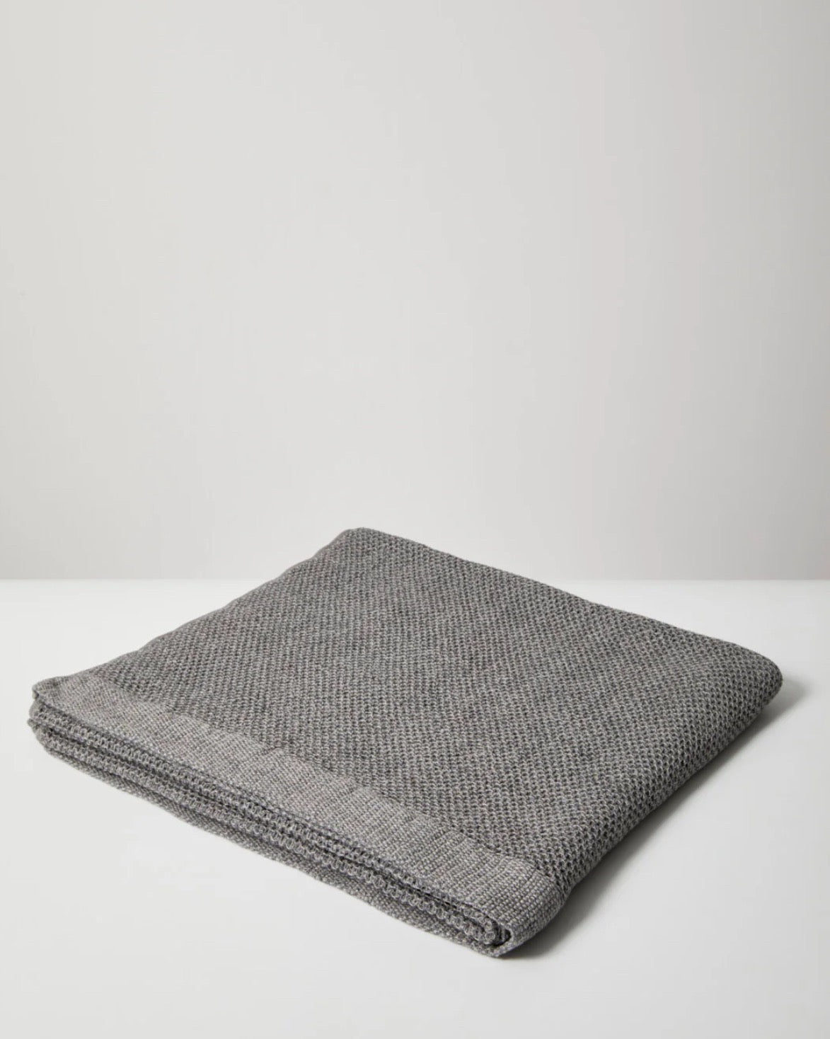 VINTAGE WAFFLE BATH TOWEL - WASHED GREY